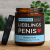 lieblings penis | https://frechekerzen.s3.eu-central-1.amazonaws.com/release/250ml+GROSS/partner/mann/images/bubble/main-live.jpg FRECHEKERZEN, Witzige Sojawachs Duftkerze mit frechem Spruch und aufregendem Duft, ideal als lustiges handgemachtes Geschenk