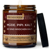 müde. pipi. kalt. so sind mädchen halt. | https://frechekerzen.s3.eu-central-1.amazonaws.com/release/250ml+GROSS/partner/frau/images/ginger/main-ob.jpg FRECHEKERZEN, Witzige Sojawachs Duftkerze mit frechem Spruch und aufregendem Duft, ideal als lustiges handgemachtes Geschenk