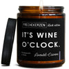 it's wine o'clock. | wein/it-s-wine-o--5058624/images/laveis/main-ob.jpg FRECHEKERZEN, Witzige Sojawachs Duftkerze mit frechem Spruch und aufregendem Duft, ideal als lustiges handgemachtes Geschenk