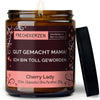 gut gemacht mama! ich bin toll geworden. | https://frechekerzen.s3.eu-central-1.amazonaws.com/release/250ml+GROSS/eltern/mama/images/valenti/main-ob.jpg FRECHEKERZEN, Witzige Sojawachs Duftkerze mit frechem Spruch und aufregendem Duft, ideal als lustiges handgemachtes Geschenk